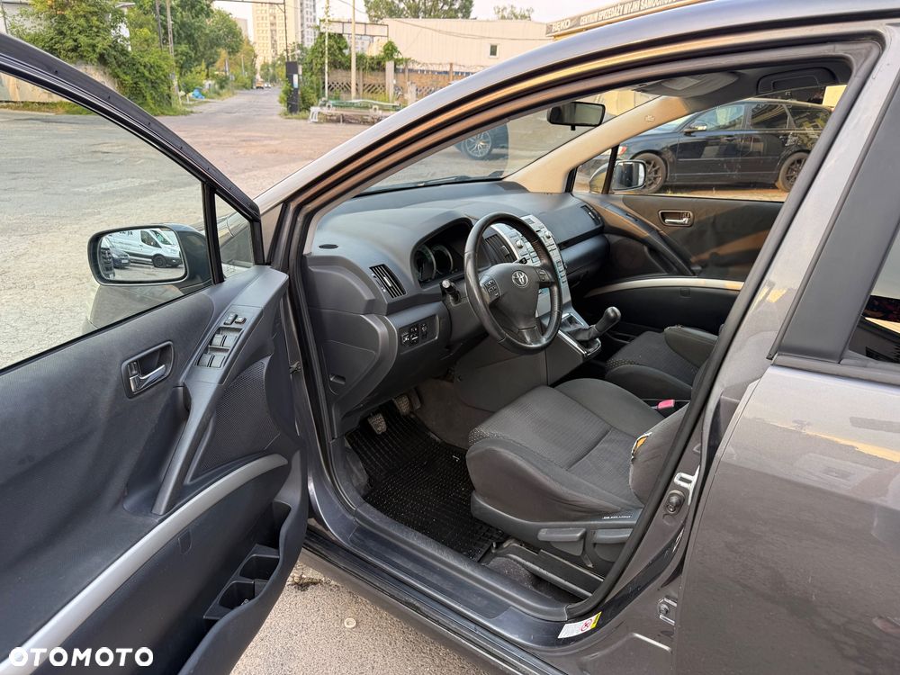 Toyota Corolla Verso 1.6 Gold - 8