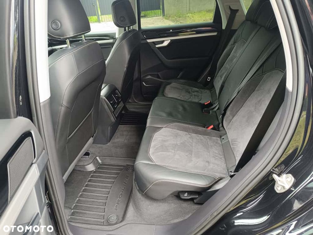 Volkswagen Touareg 3.0 V6 TDI 4Motion DPF Automatik Elegance - 9