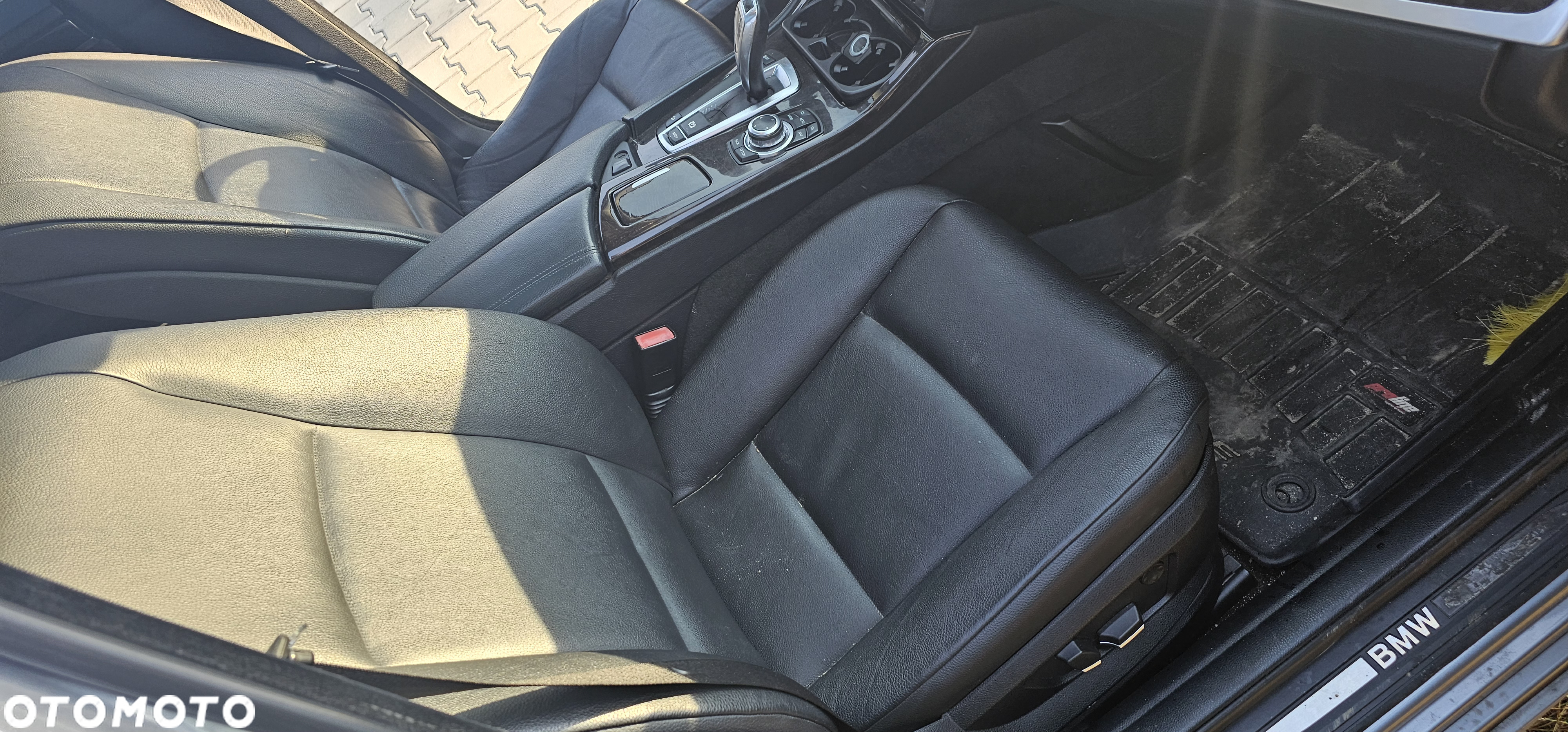 BMW Seria 5 535i xDrive - 11