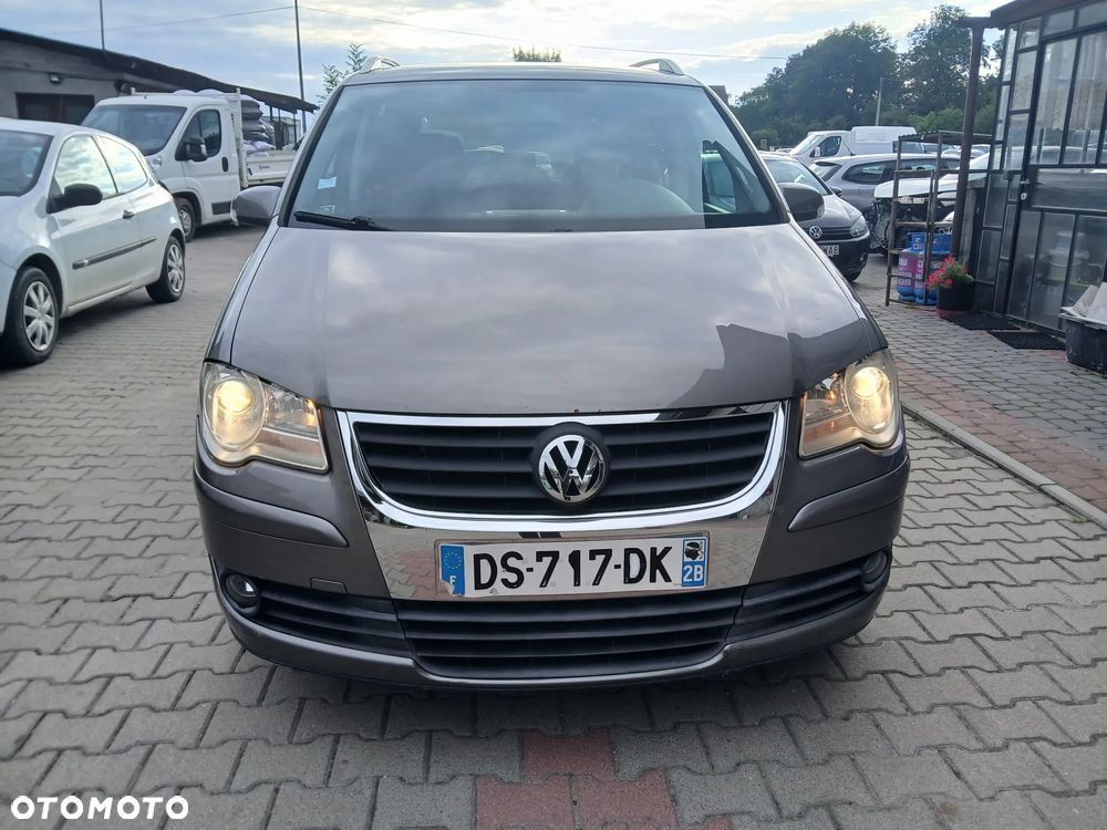 Volkswagen Touran 1.9 TDI Highline - 2