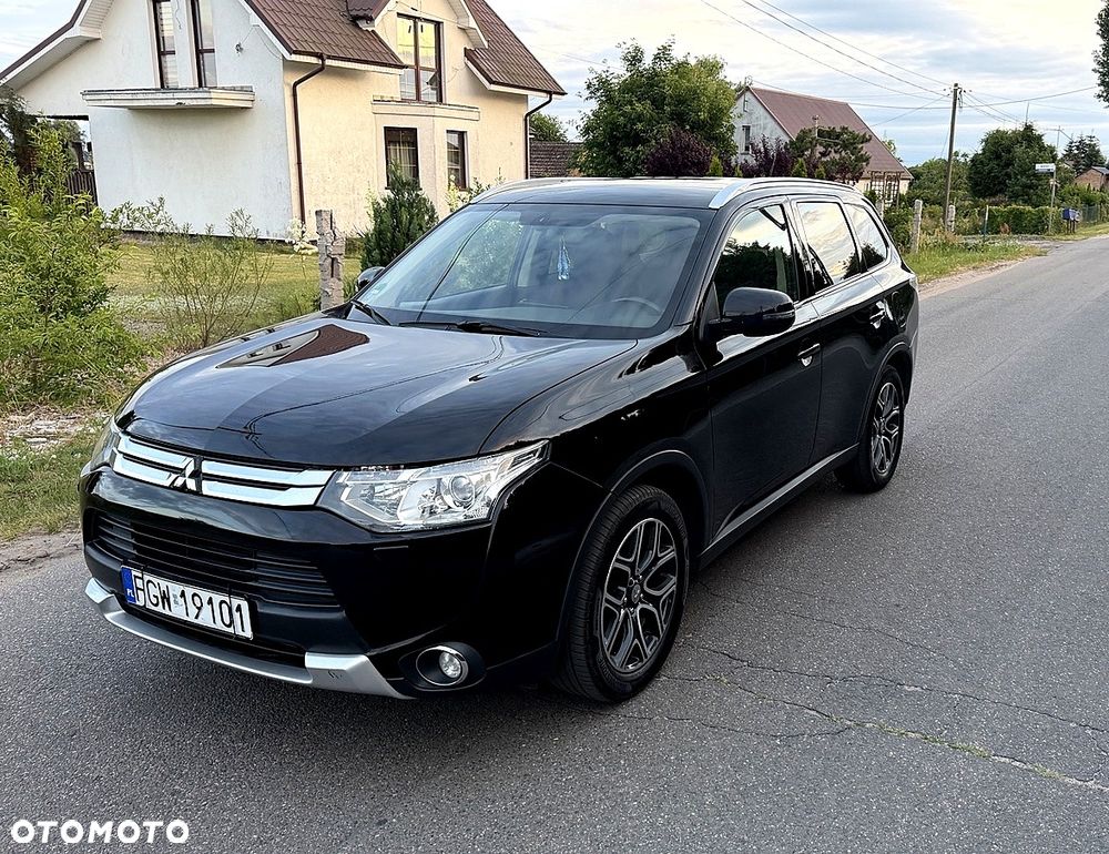 Mitsubishi Outlander 2.2 DID Intense + 4WD - 5