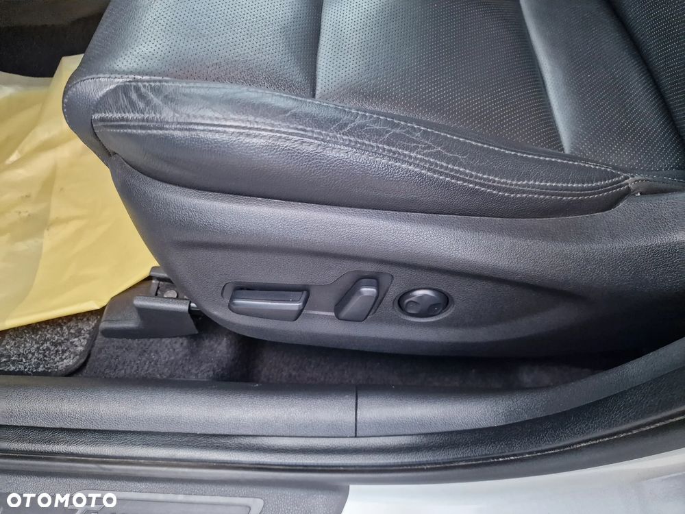 Hyundai Tucson 1.7 CRDI BlueDrive Comfort 2WD - 23