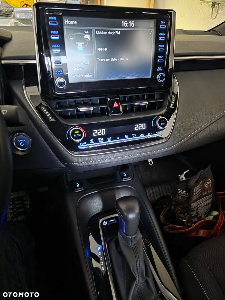 Toyota Corolla 1.8 Hybrid Comfort - 12