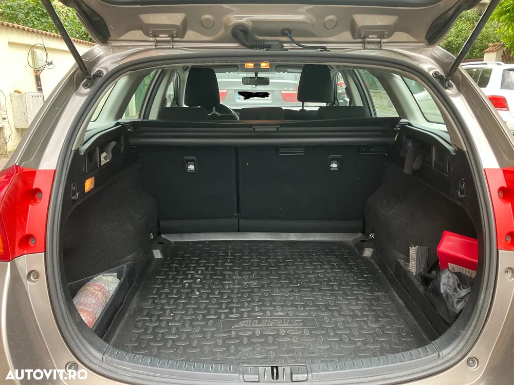 Toyota Auris 1.6 L Valvematic CVT Luna - 7