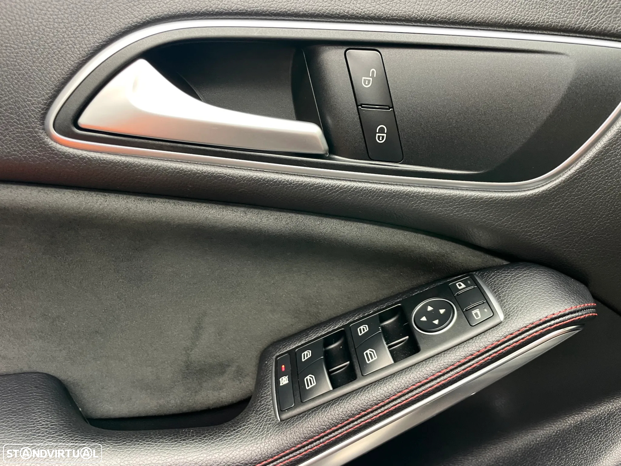 Mercedes-Benz CLA 200 d AMG Line - 28