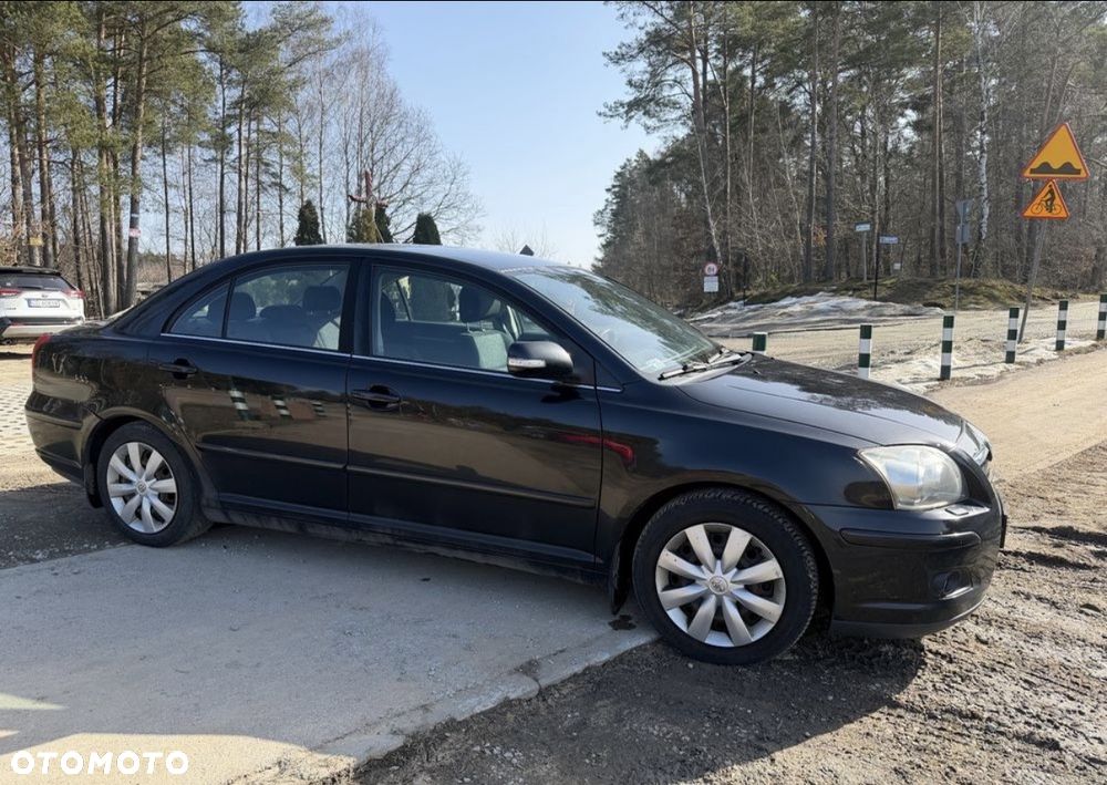 Toyota Avensis 2.0 D-4D Premium - 1
