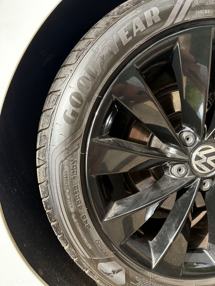 Volkswagen Arteon 2.0 TSI R-Line DSG - 27