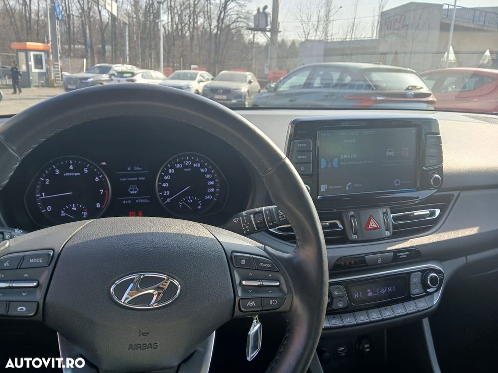 Hyundai i30 1.5 110CP 5DR M/T Highway - 12