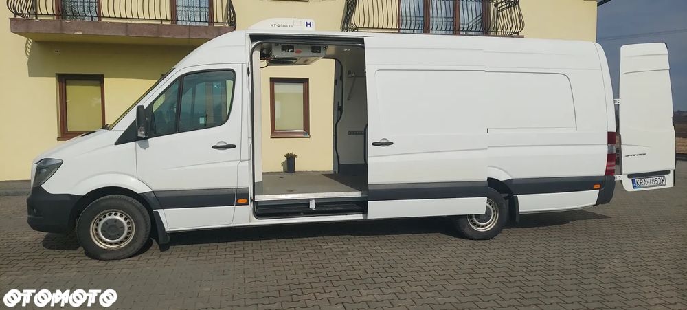 Mercedes-Benz Sprinter - 6
