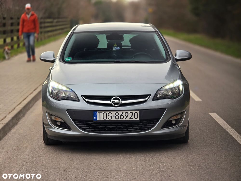 Opel Astra 1.4 Turbo Color Edition - 10