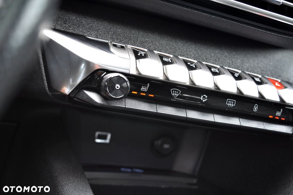 Peugeot 3008 - 33