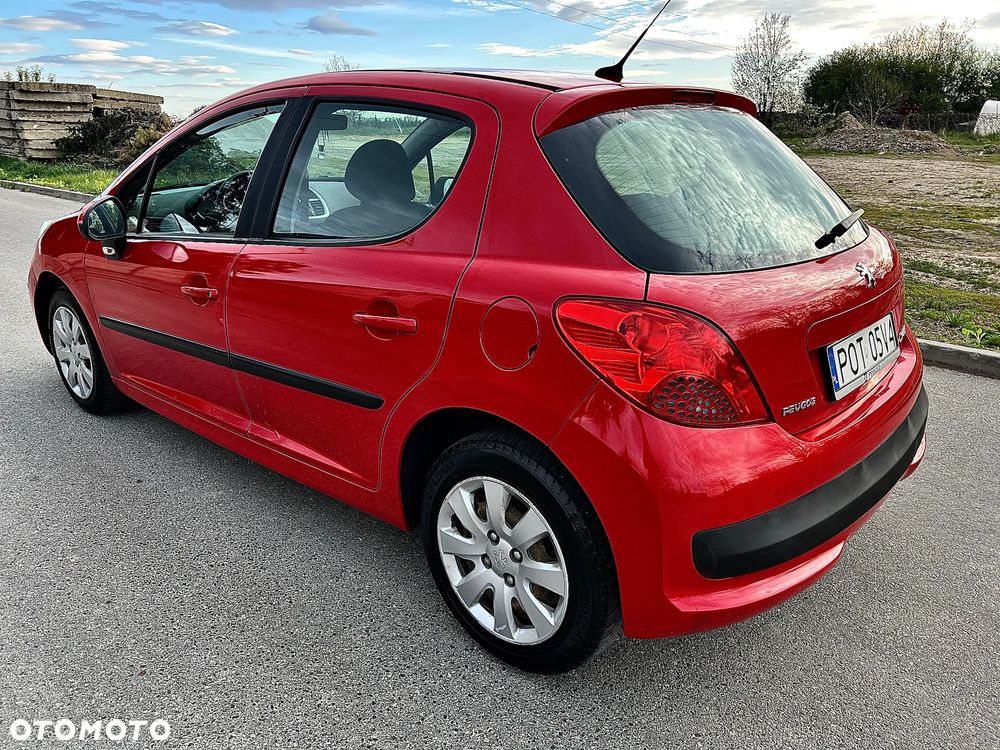 Peugeot 207 - 6