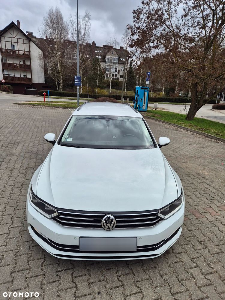 Volkswagen Passat 2.0 TDI SCR DSG Comfortline - 12