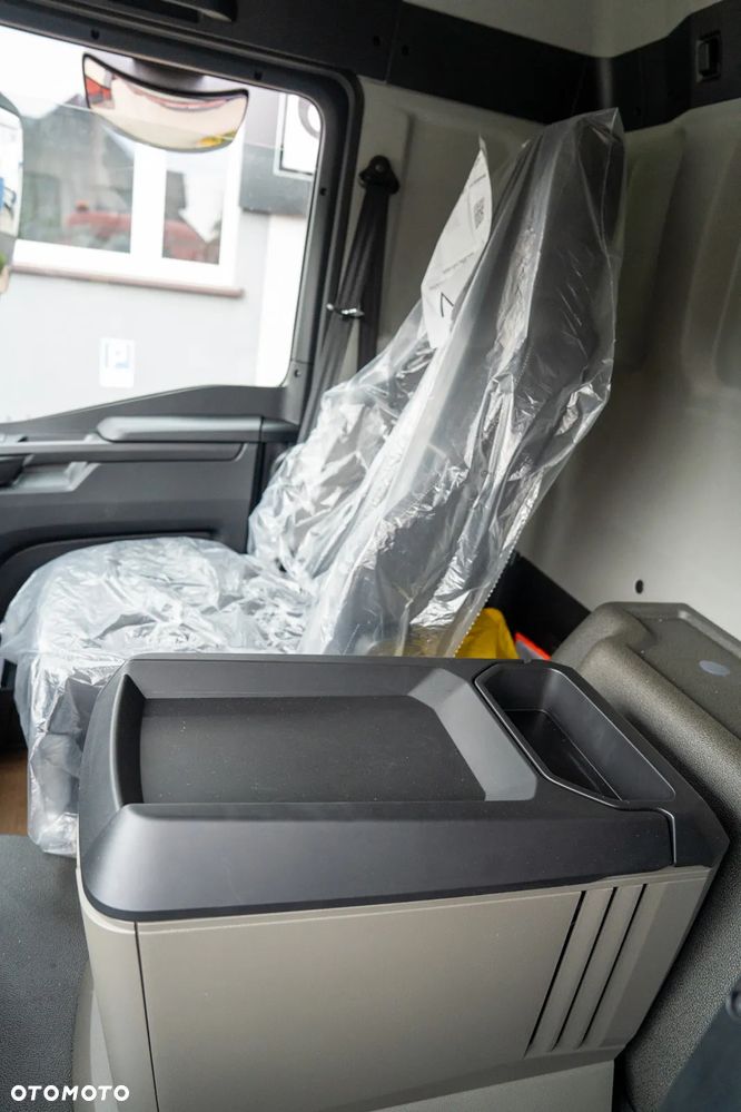 MAN TGS 41.480 8x8 - 21