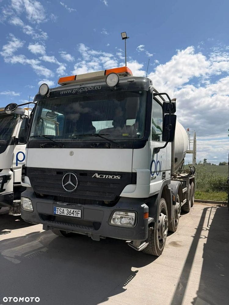 Mercedes-Benz Actros - 4