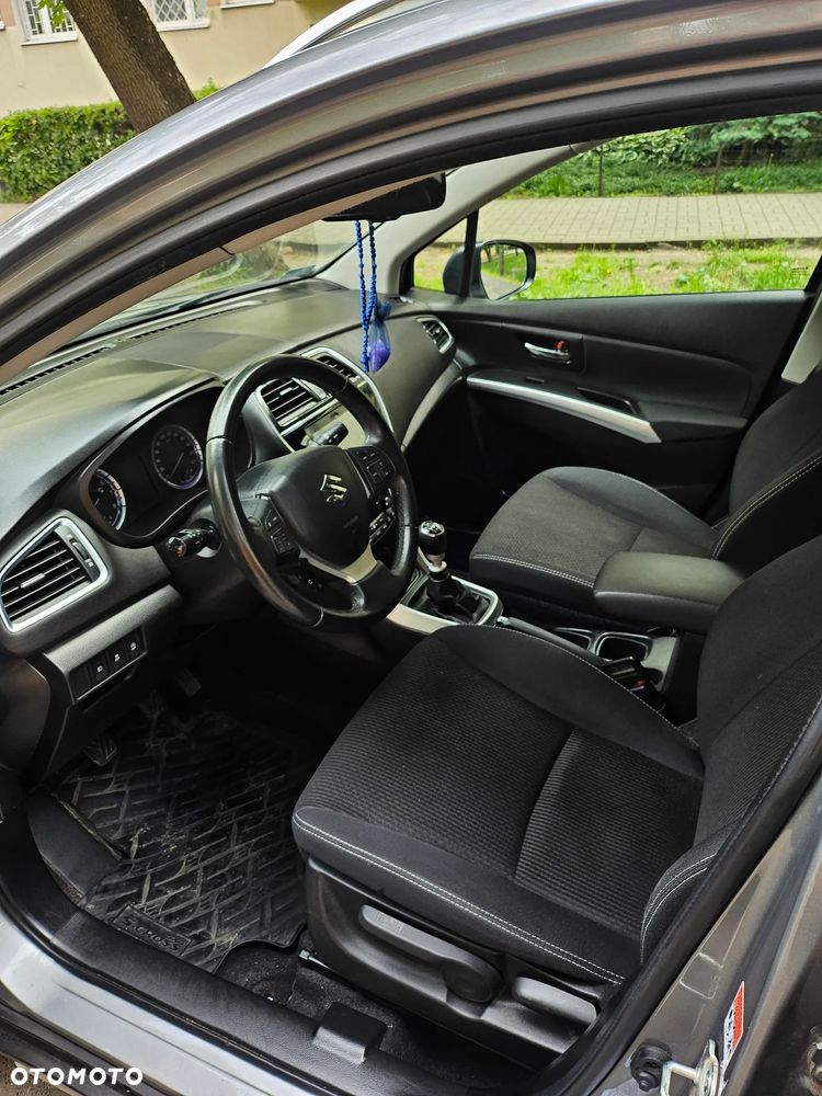 Suzuki SX4 S-Cross 1.4 T Premium - 7