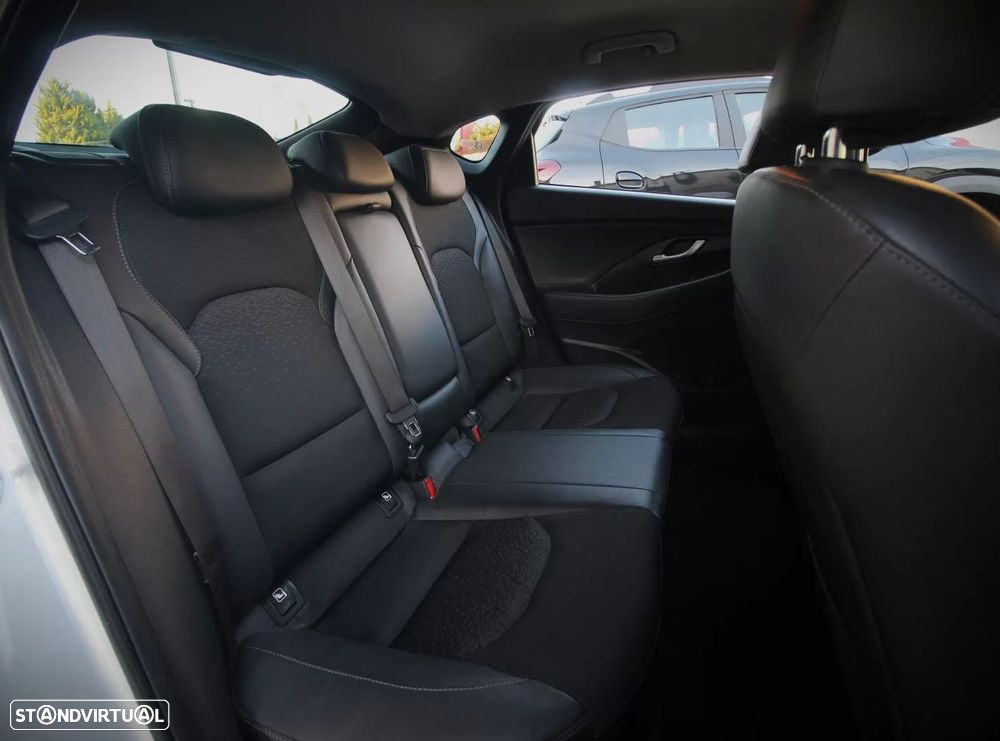 Hyundai i30 Fastback 1.0 T-GDI Style - 24