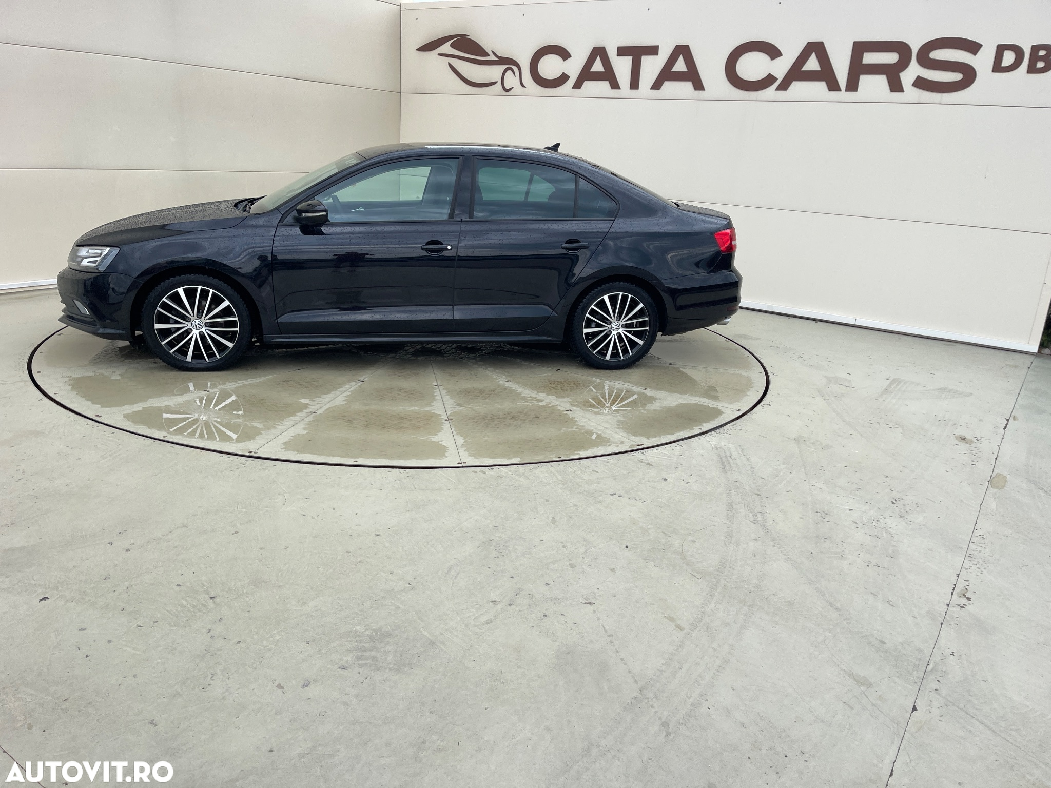Volkswagen Jetta - 7