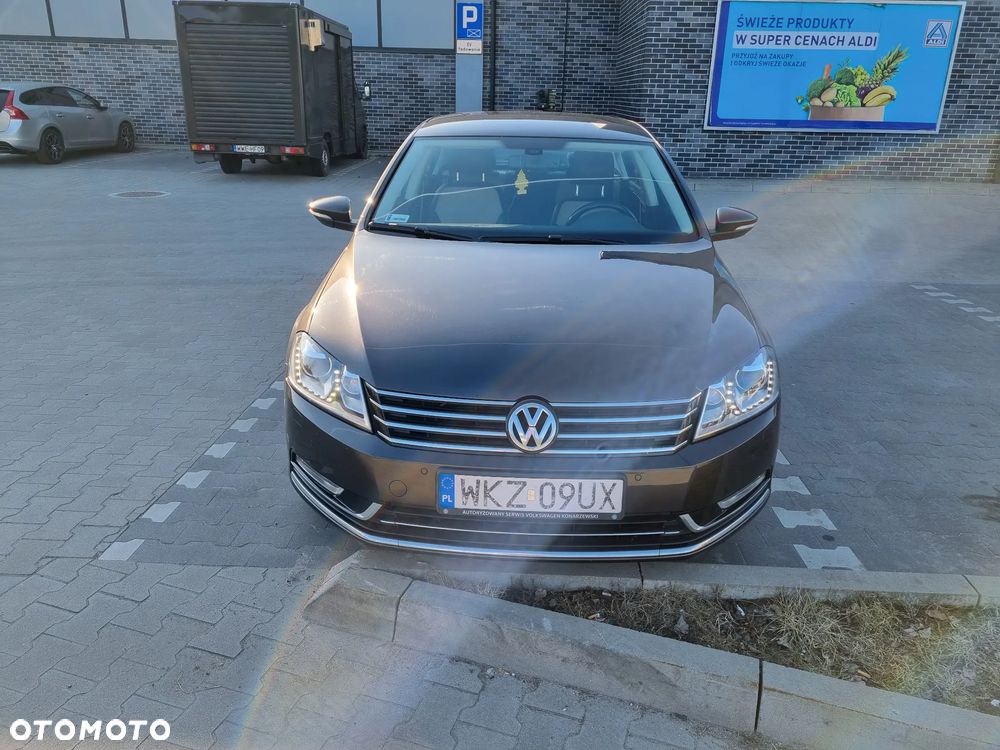 Volkswagen Passat 2.0 TDI Highline - 2