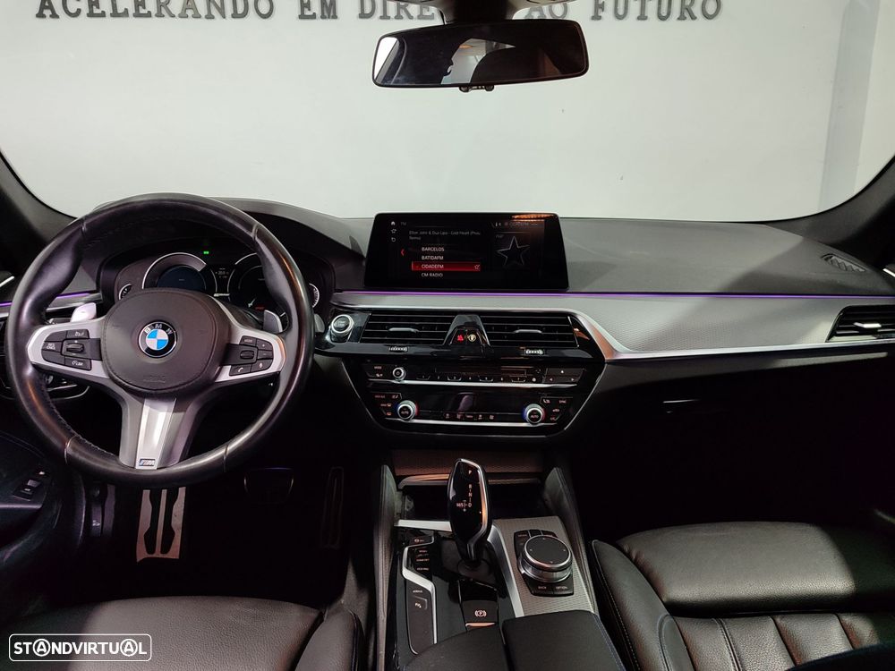 BMW 530 e iPerformance Pack M - 24