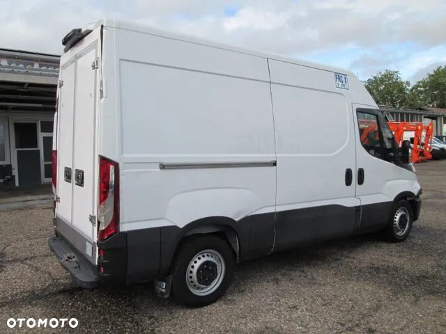 Iveco DAILY 35S12 - 3