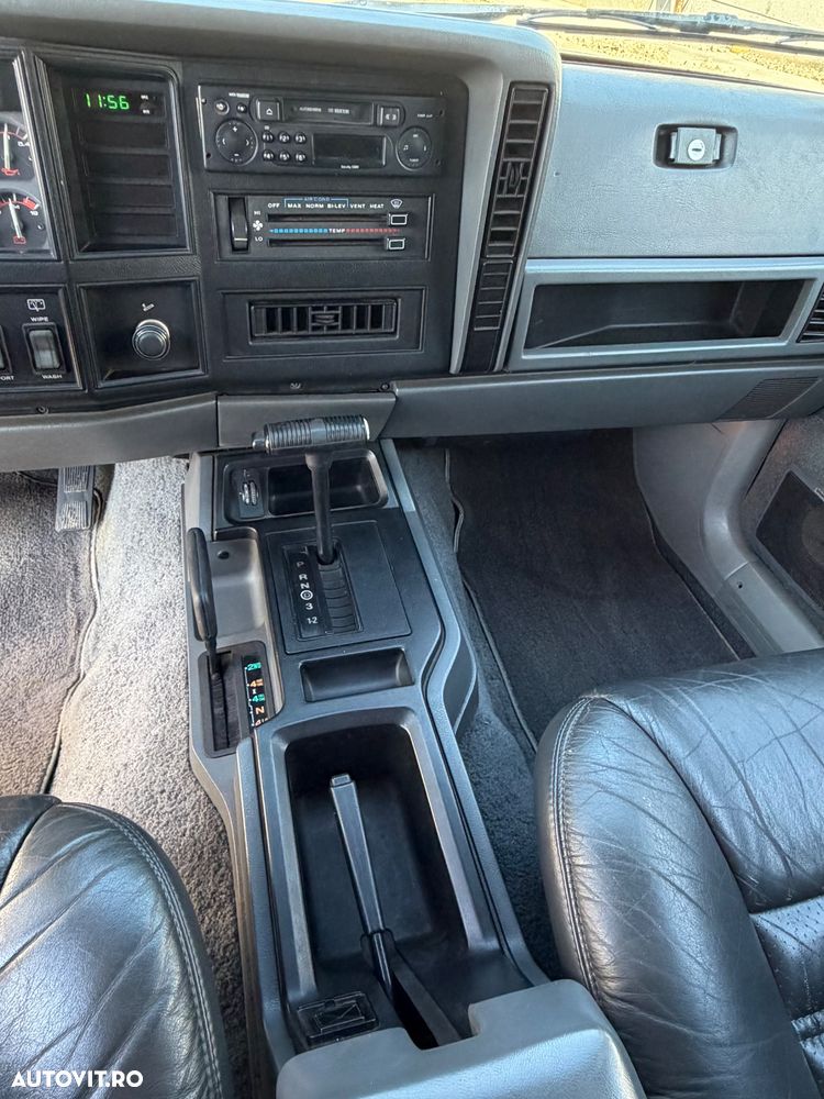 Jeep Grand Cherokee - 18