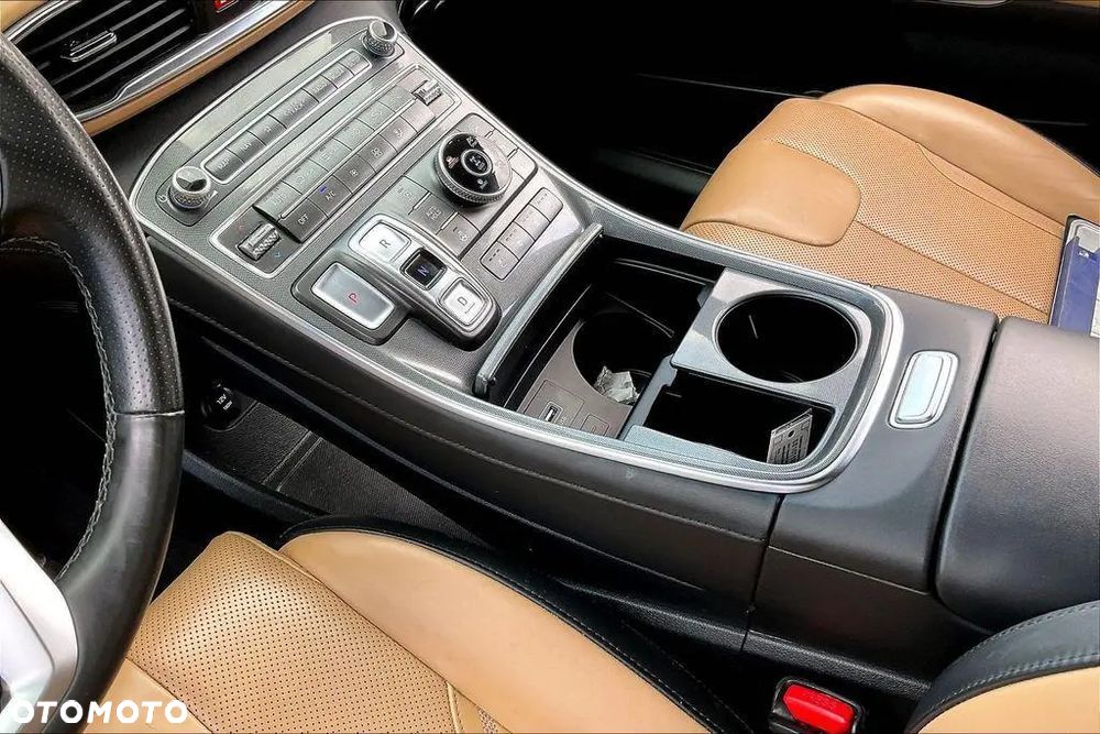 Hyundai Santa Fe - 18