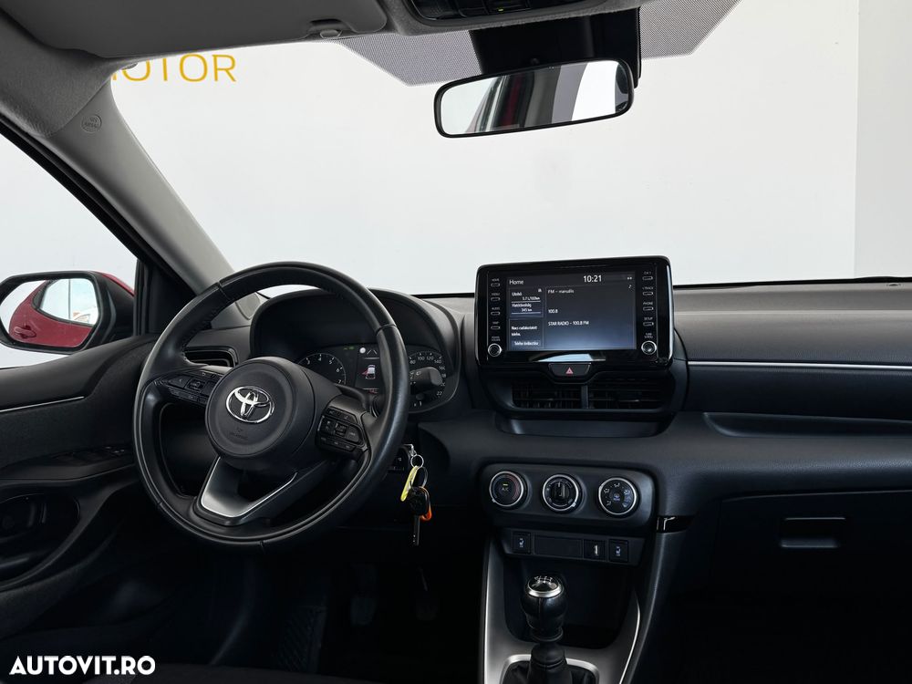 Toyota Yaris 1.5 L Dynamic - 13