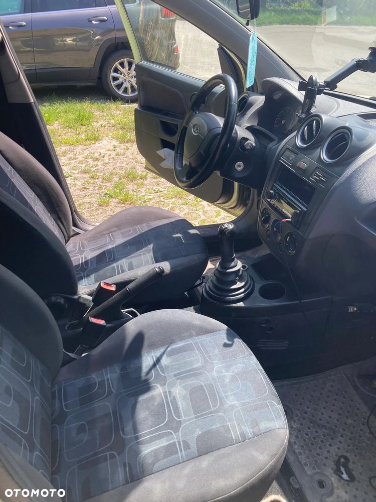 Ford Fiesta 1.25 - 11
