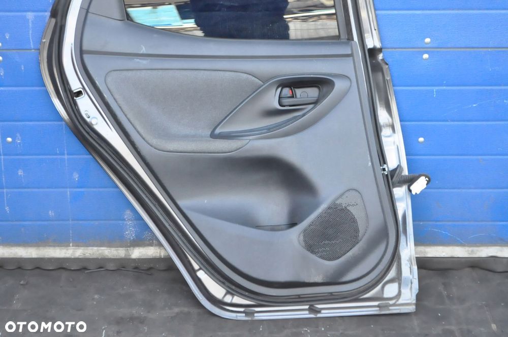 TOYOTA YARIS IV DRZWI LEWY TYŁ - 7