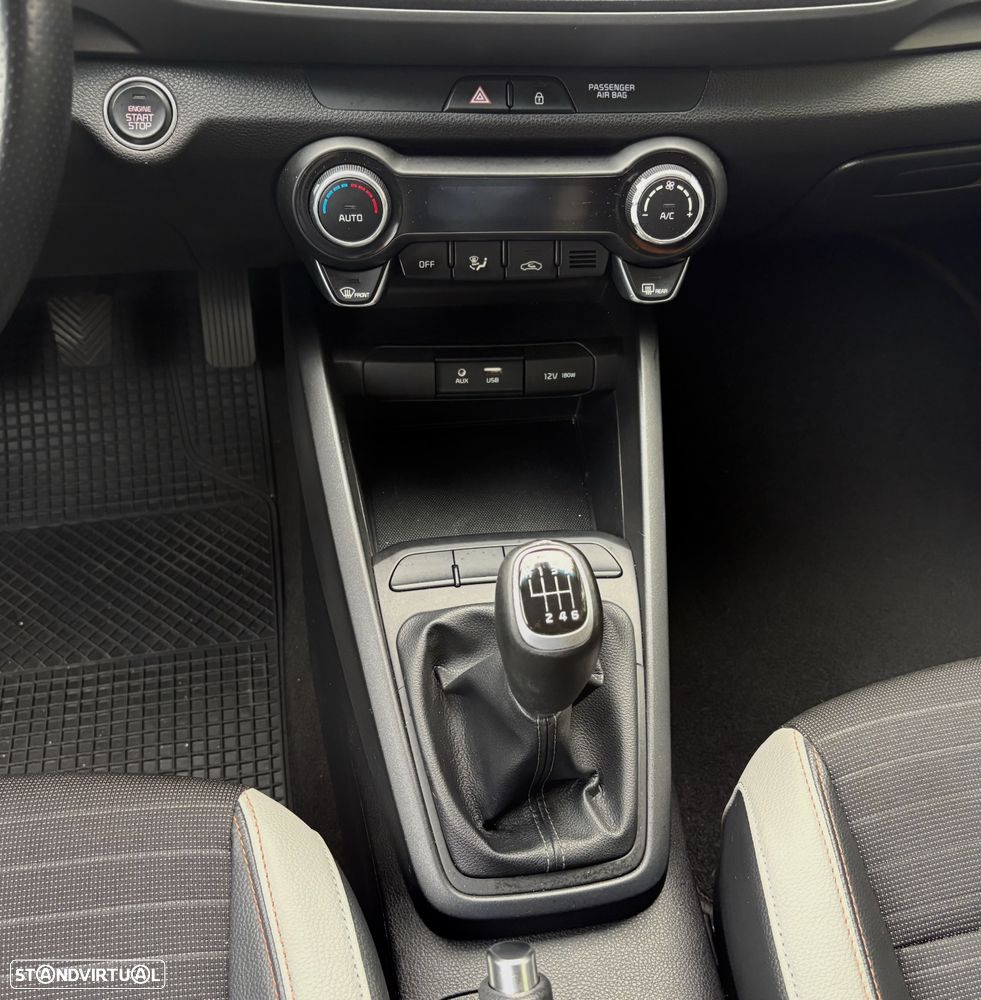 Kia Stonic 1.0 T-GDI Tech - 24