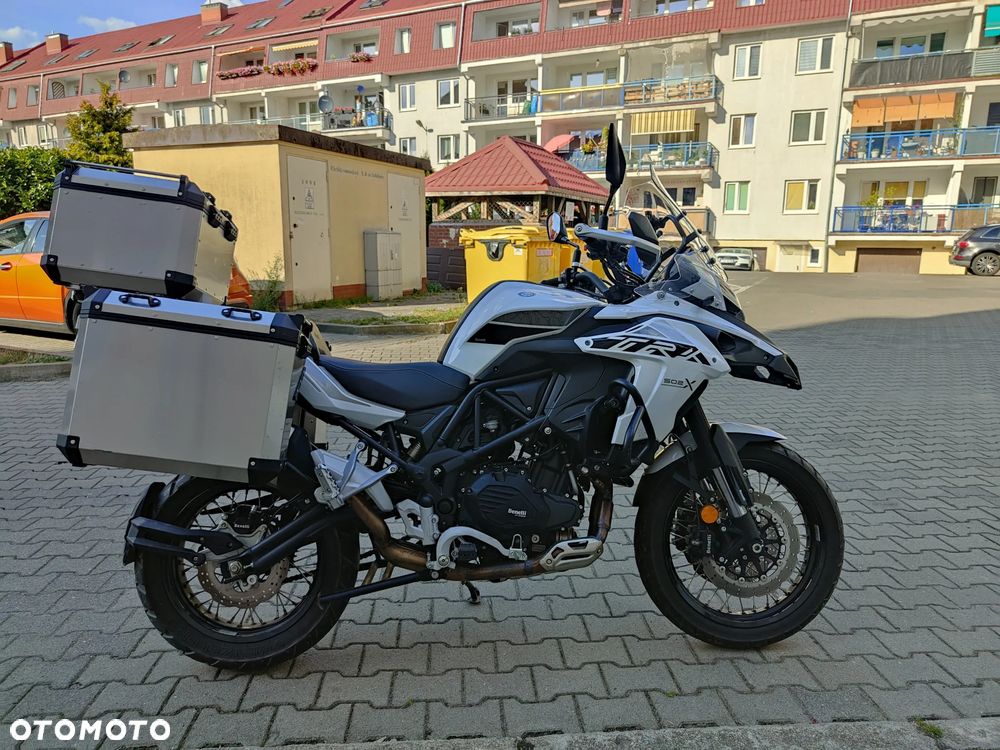 Benelli TRK 502X - 24