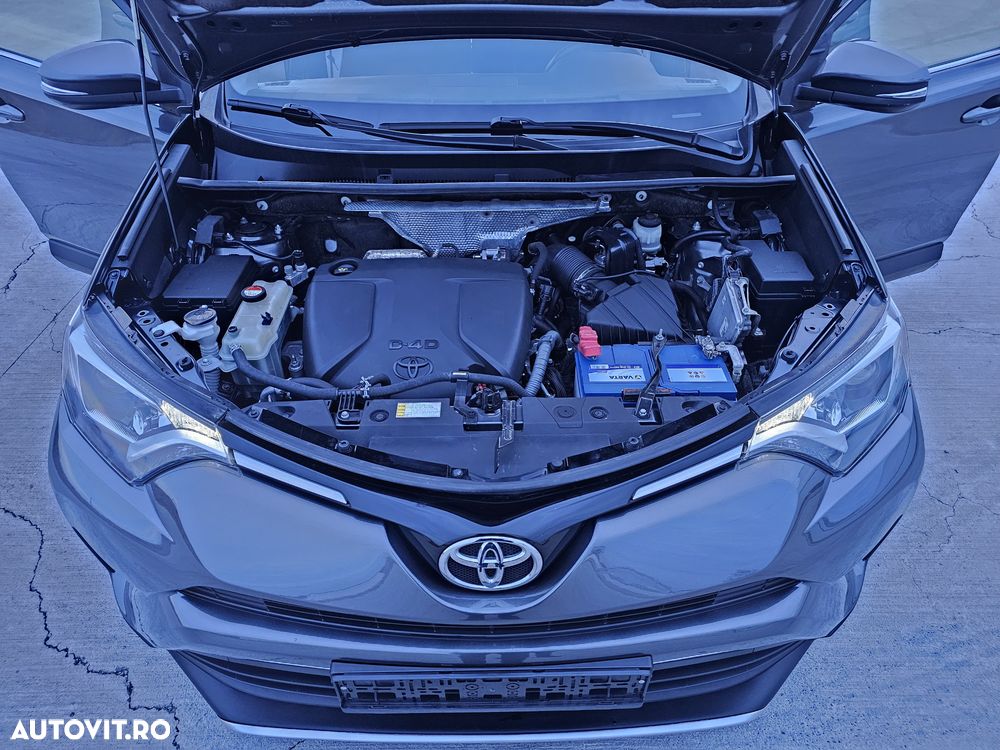 Toyota RAV4 - 16