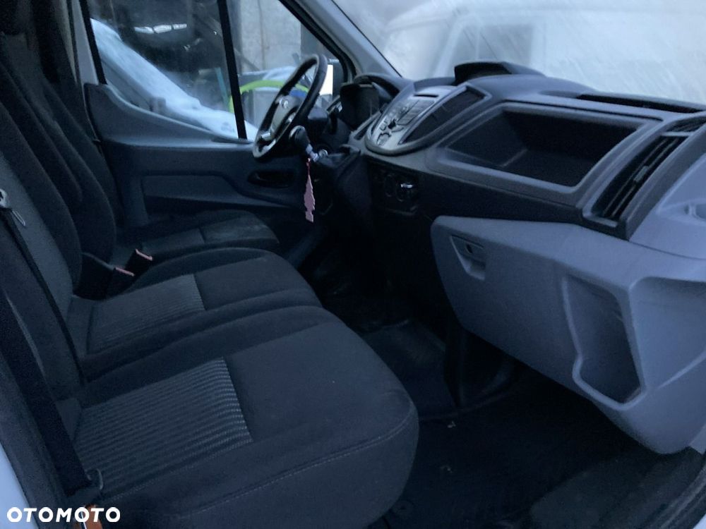 Ford Transit - 11