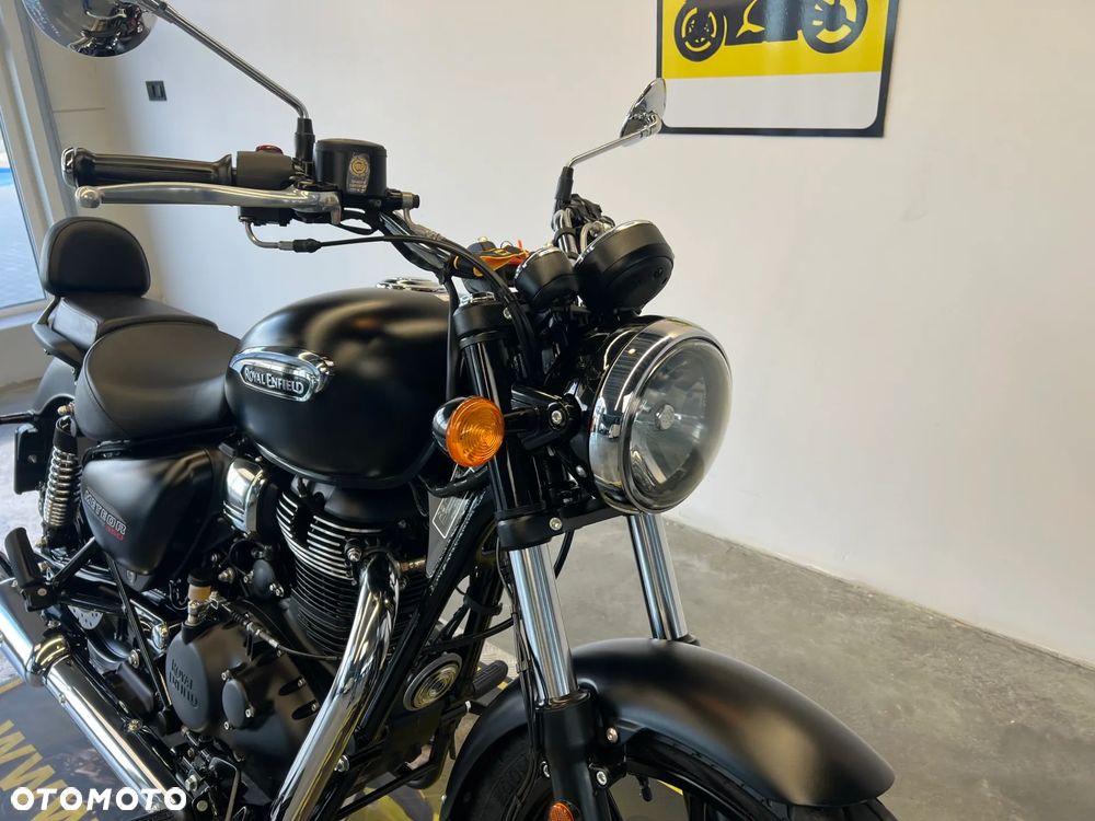 Royal Enfield Meteor - 24