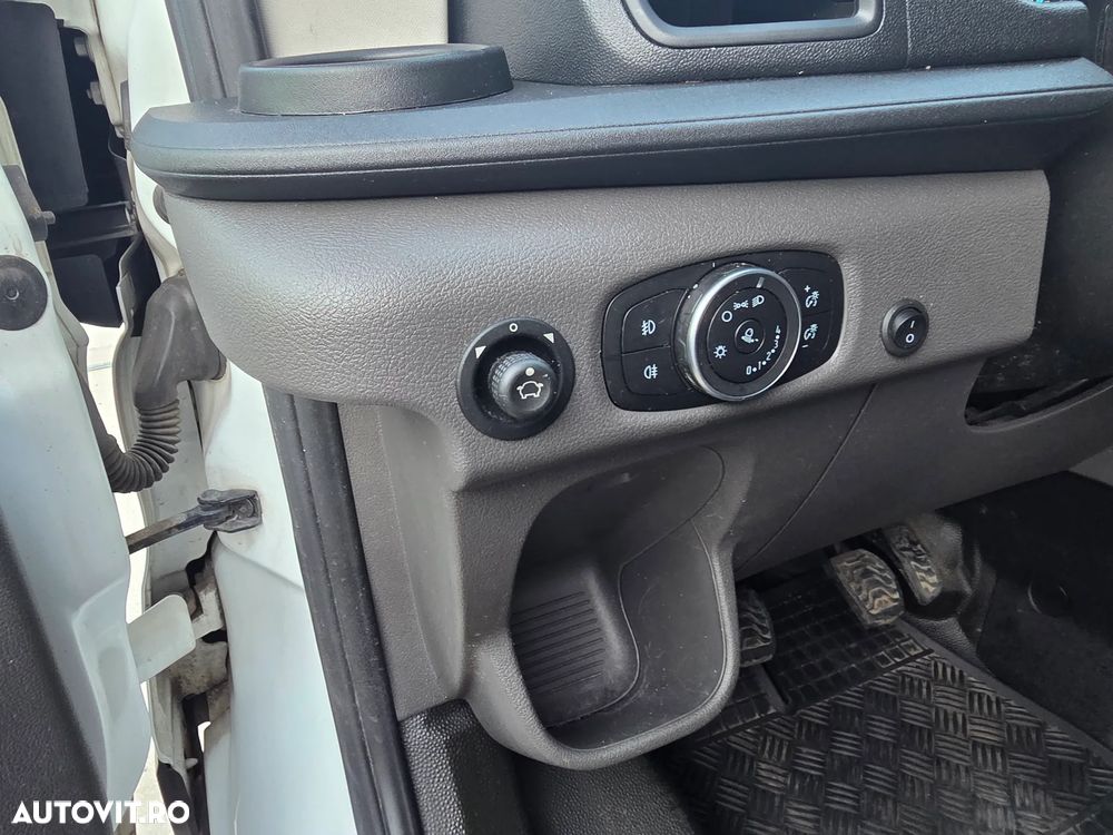 Ford TRANSIT - 27