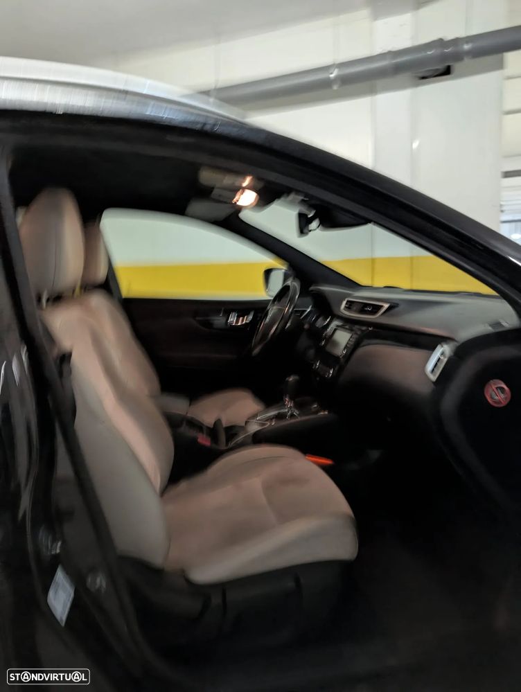 Nissan Qashqai 1.6 dCi Tekna 19 Alcantara Xtronic - 11