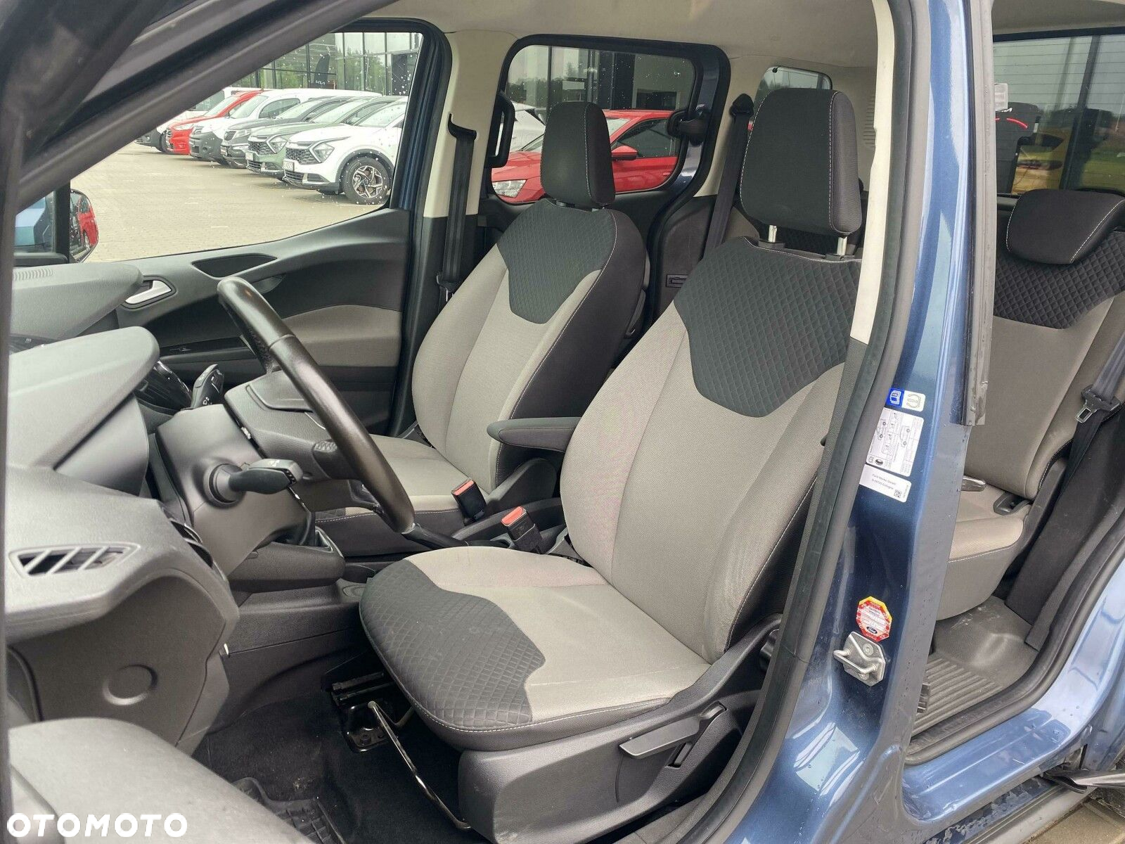 Ford Tourneo Courier - 10