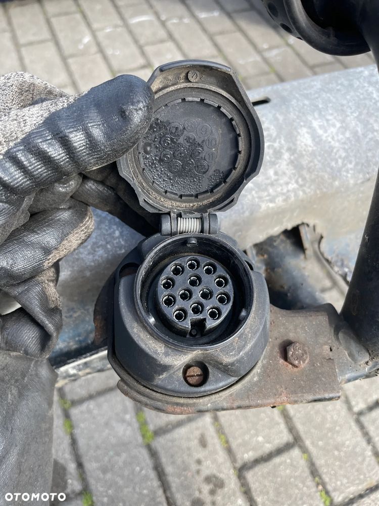 AUDI A4 B5 LIFT 99-01 LY5K ZDERZAK KLAPA HAK HOLOWNICZY KOMBI TYŁ - 7