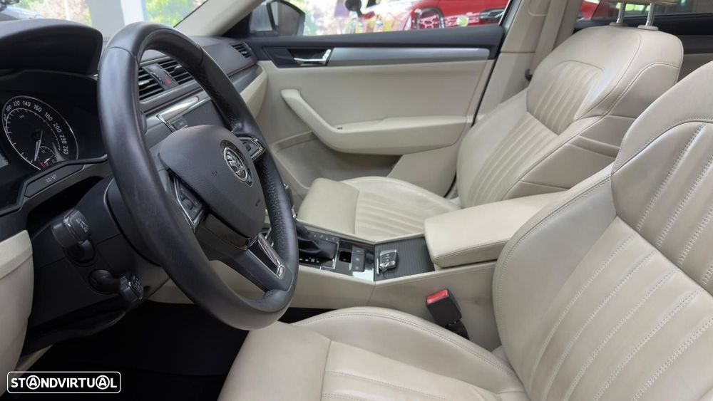 Skoda Superb Break 2.0 TDI Style DSG - 19