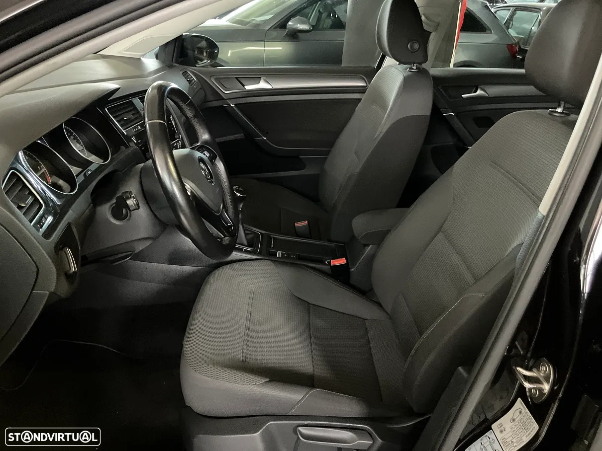 VW Golf Variant 1.6 TDi Confortline - 12
