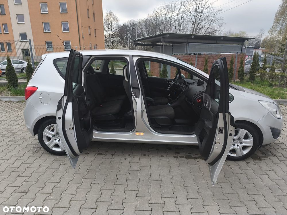 Opel Meriva - 9
