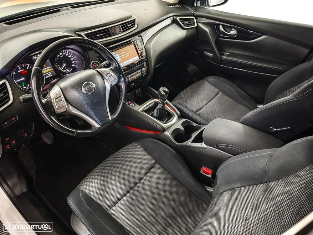 Nissan Qashqai 1.5 dCi N-Connecta - 22