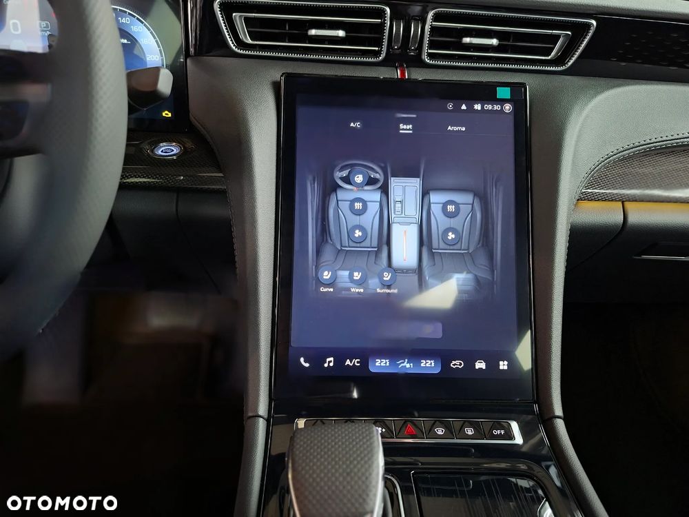 Hongqi H6 2.0T Deluxe - 24