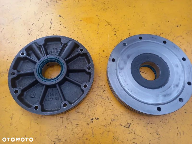 Hamulce tylnego mostu Deutz Fahr Agrotron 7250 TTV - 1