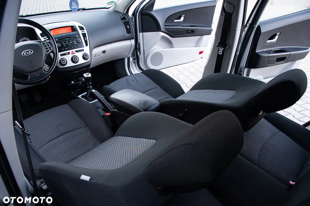 Kia Ceed 2.0 CVVT Spirit - 33