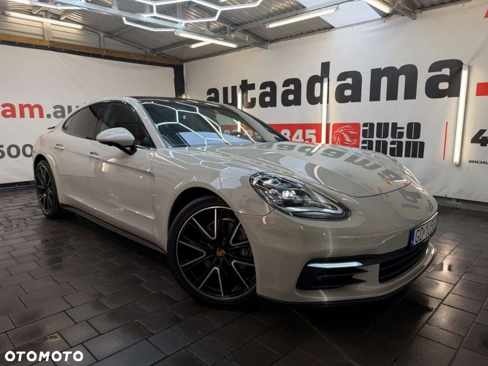 Porsche Panamera - 17