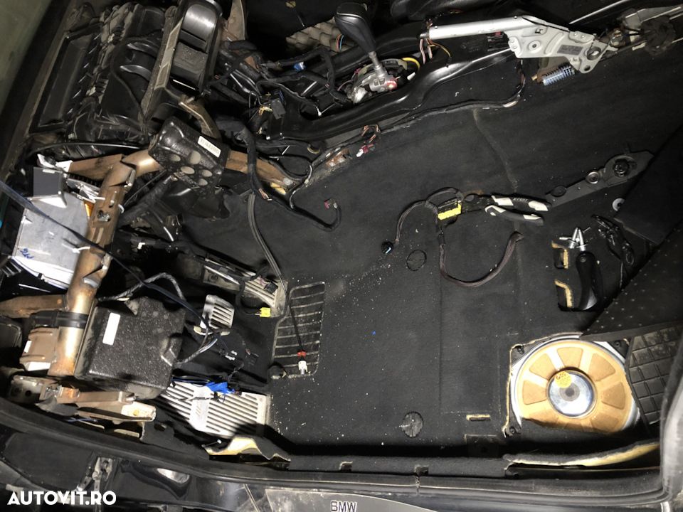 Dezmembrari Bmw E60 520d M47 Motor Caroserie Interior Module - 5