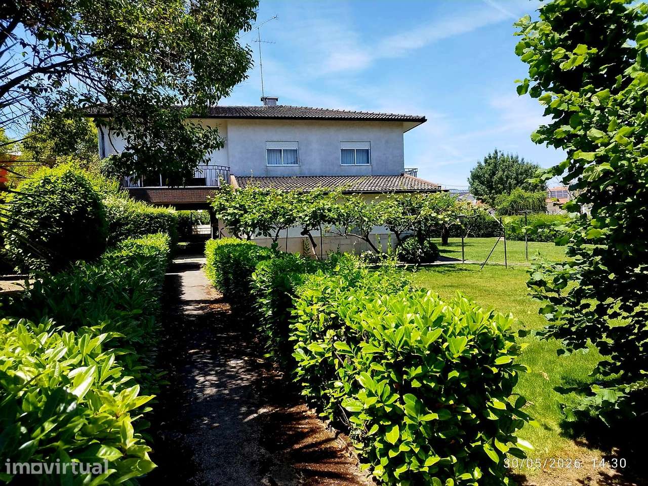 Moradia T4+1 com 310 m² de ABP| Lote 1760 m² – Excelente Localização - Grande imagem: 5/32