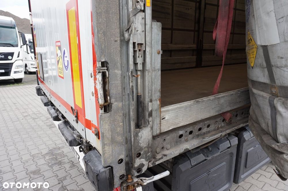 Schmitz Cargobull VARIOS 385/55 R 22,5 OŚ PODNOSZONA * 2017 * - 10